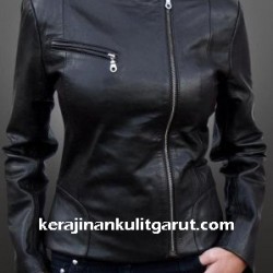 Jaket Kulit Wanita Terbaru